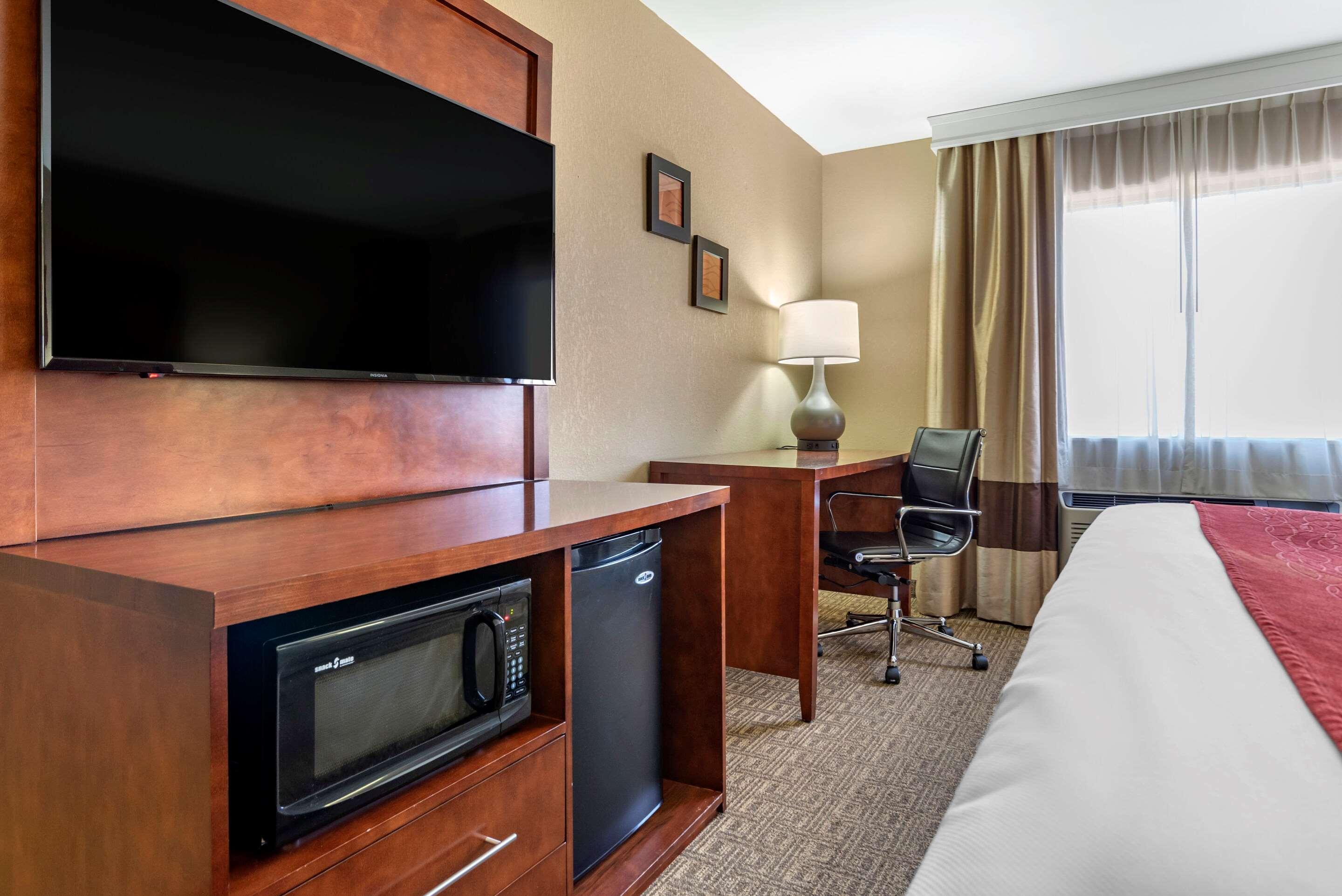 Comfort Inn & Suites Leeds I-20 Экстерьер фото