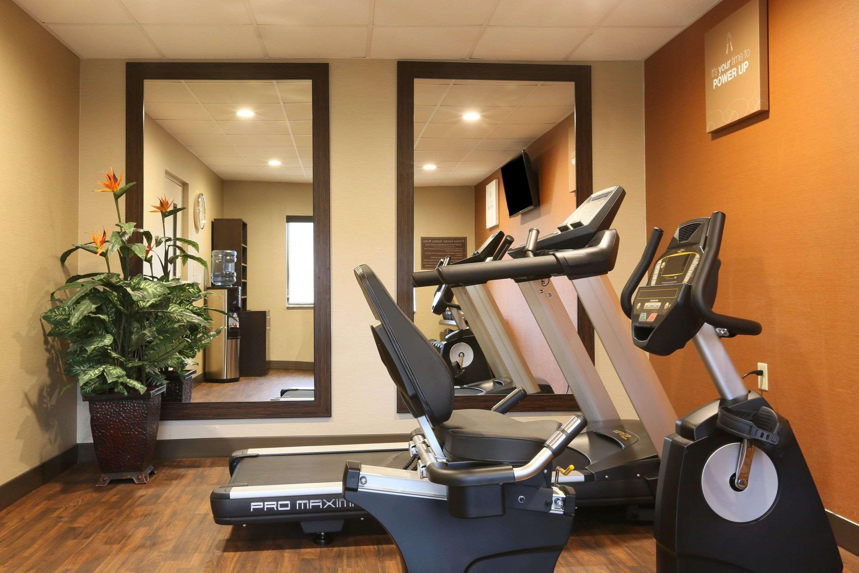 Comfort Inn & Suites Leeds I-20 Экстерьер фото